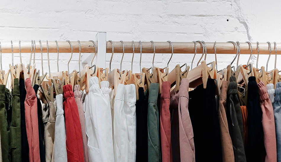 Ποιοι είμαστε